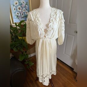 Elegant Cream Lace Midi Dress